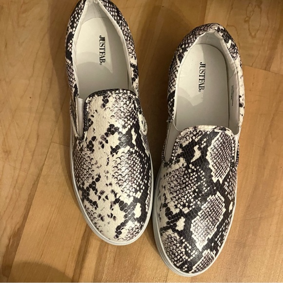 Platform snakeskin sneakers Size 11 JustFab Slip on Eloise - Picture 7 of 12